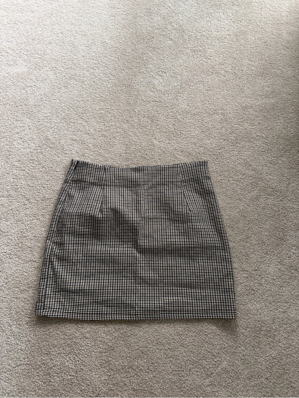 Houndstooth Mini Skirt in Brown & Black Size Large